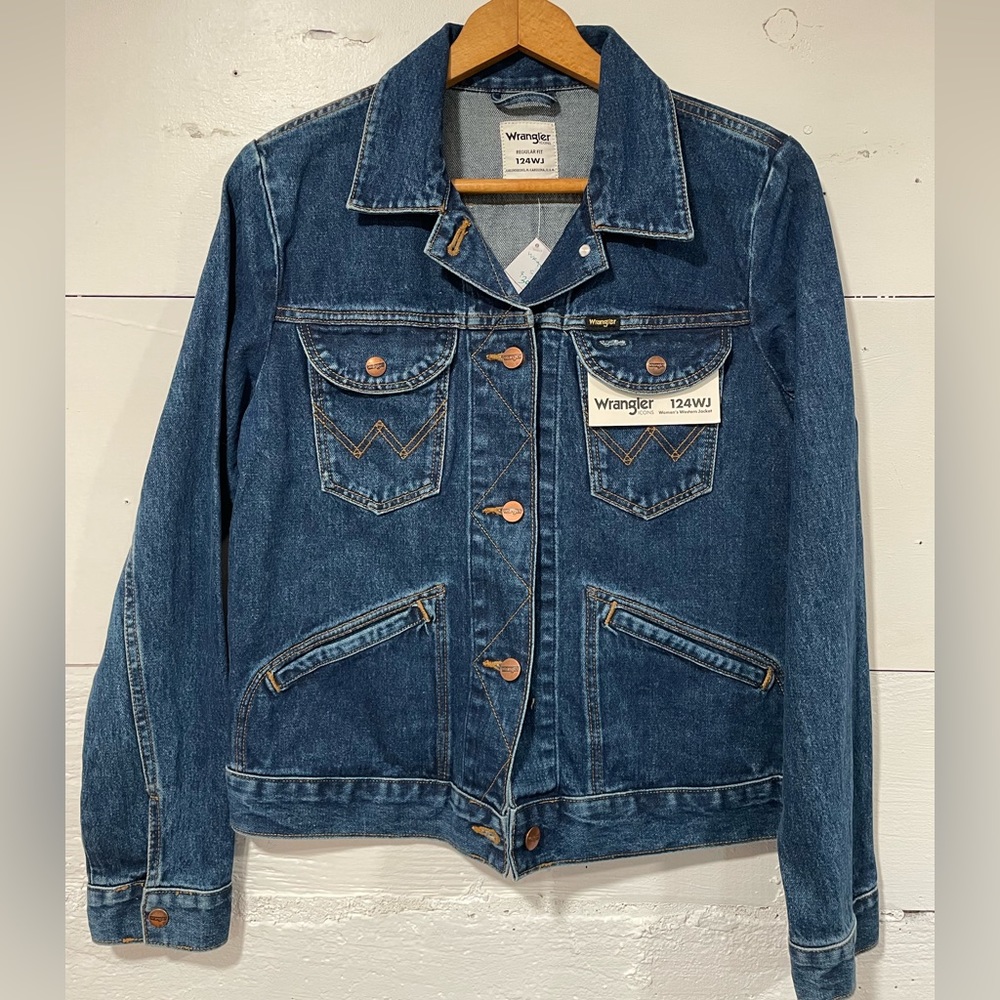 NWT Wrangler 124WJ Icons denim jacket // small